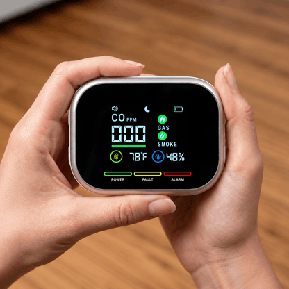 Travier™ AirCheck — Travel Safety Monitor